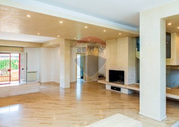 Soggiorno - Villa a Schiera via G. D'annunzio
 
13, San Giovanni la Punta - foto 42