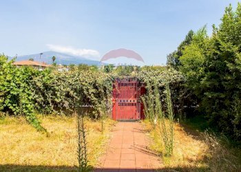 Giardino - Villa a Schiera via G. D'annunzio
 
13, San Giovanni la Punta - foto 43