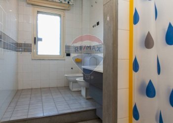 Bagno - Villa a Schiera via G. D'annunzio
 
13, San Giovanni la Punta - foto 51