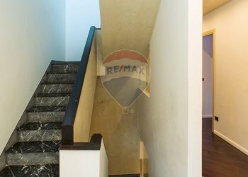 Scale - Villa a Schiera via G. D'annunzio
 
13, San Giovanni la Punta - foto 54