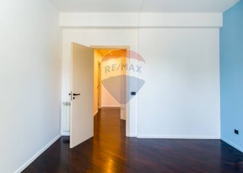 Stanza vuota - Villa a Schiera via G. D'annunzio
 
13, San Giovanni la Punta - foto 57