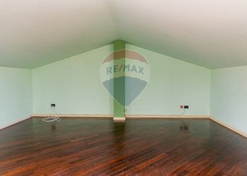 Stanza vuota - Villa a Schiera via G. D'annunzio
 
13, San Giovanni la Punta - foto 75