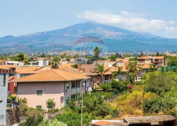 Vista delle montagne - Villa a Schiera via G. D'annunzio
 
13, San Giovanni la Punta - foto 78