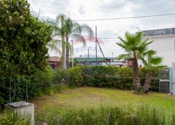 Giardino - Villa Villaggio Agnone Fortezza
 
SNC, Augusta - foto 2