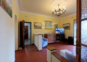 SOGGIORNO CON TERRAZZA - Quadrilocale Forte dei Marmi - foto 2