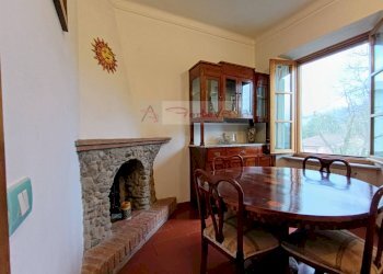 SALA PRANZO CON CAMINO - Quadrilocale Forte dei Marmi - foto 10