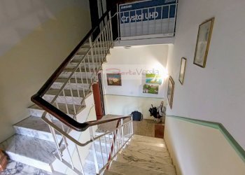 SCALA ACCESSO SOTTOTETTO - Quadrilocale Forte dei Marmi - foto 34