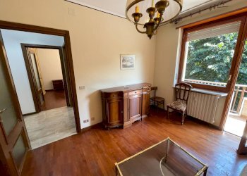 camera da letto - Appartamento Corso Italia
 
2, Mondovì - foto 9