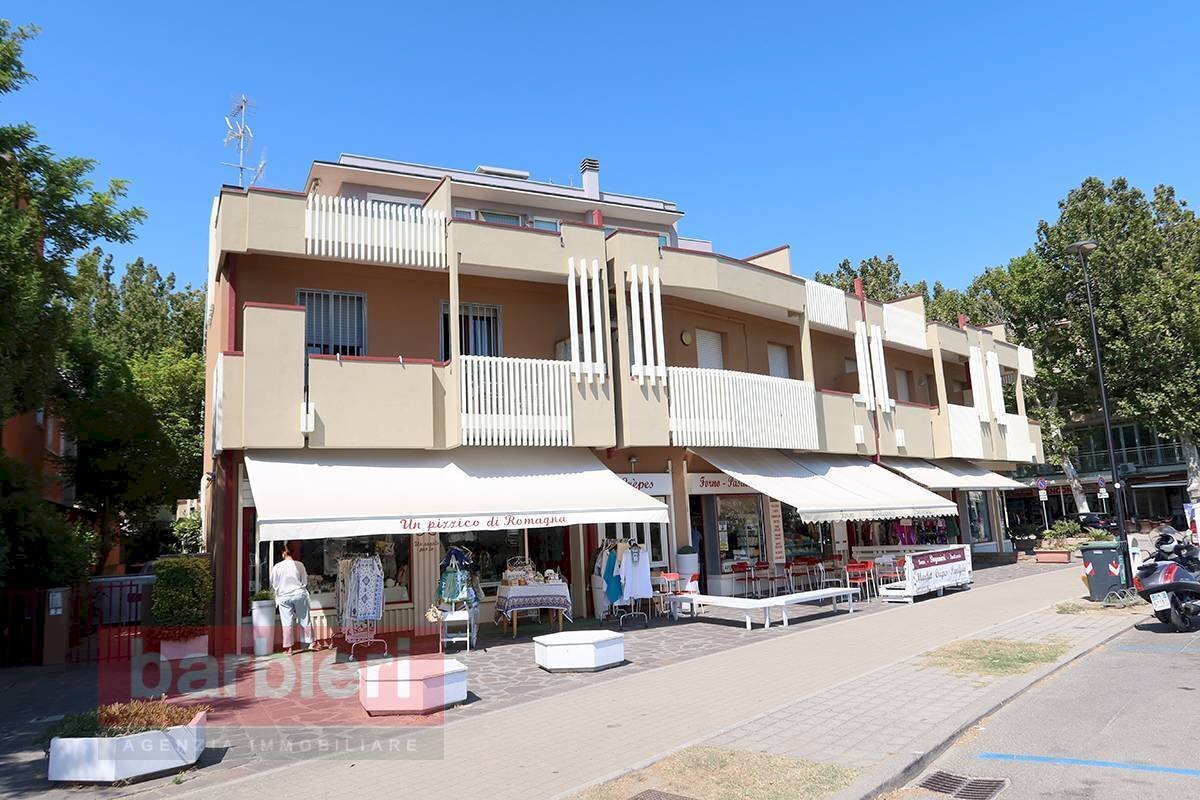 Foto 1 - Trilocale Lungomare Grazia Deledda
 
38, Cervia - foto 1
