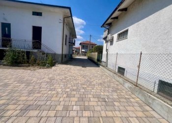 Cortile interno - Villa via Sandigliano, Candelo - foto 12