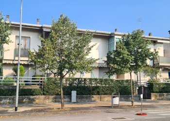 Facciata - Trilocale Corso Europa, 27, Mondovì - foto 5