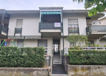 Facciata - Trilocale Corso Europa, 27, Mondovì - foto 1