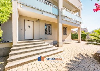 Independent house Loano - photo 5