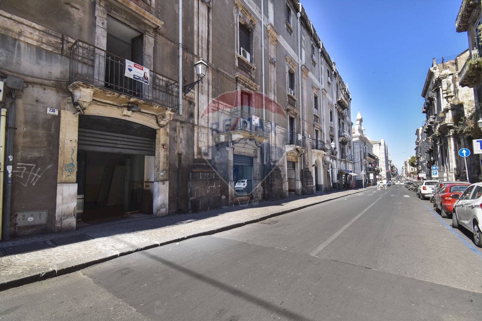 Edificio all\'aperto - Commercial Premises Via Vittorio Emanuele II
 
226/228/230, Catania - photo 1