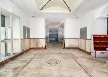 Ricezione / Lobby - Locale Commerciale Via Vittorio Emanuele II
226/228/230, Catania - foto 10
