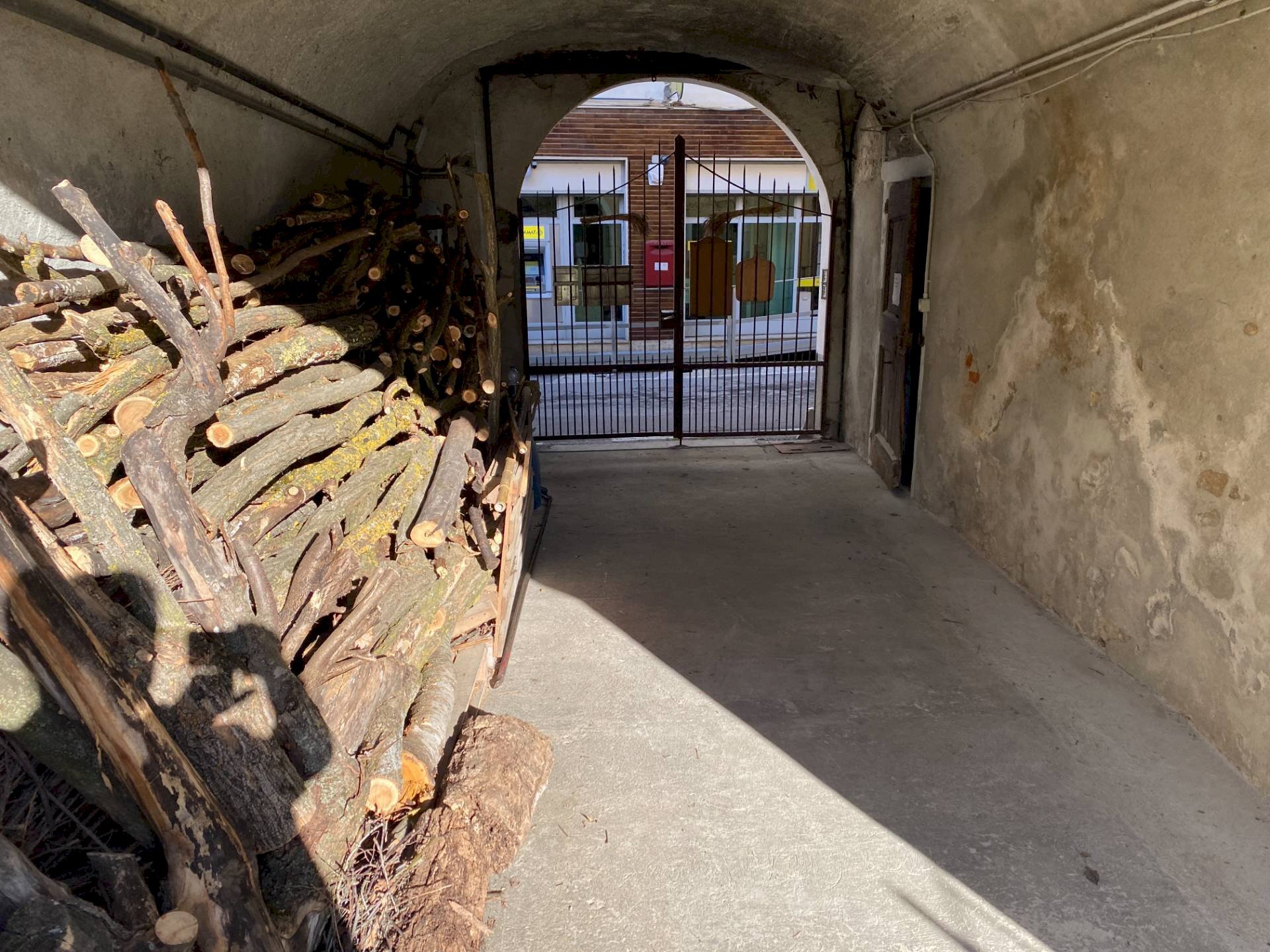 accesso al cortile - Stabile - Palazzo Via Borio
3, Niella Tanaro - foto 3