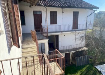 scala condominiale - Stabile - Palazzo Via Borio
 
3, Niella Tanaro - foto 5