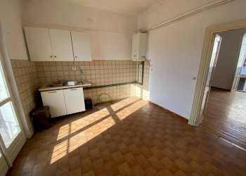 interni - Stabile - Palazzo Via Borio
 
3, Niella Tanaro - foto 12