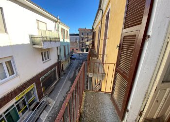 balcone lato strada - Stabile - Palazzo Via Borio
 
3, Niella Tanaro - foto 15