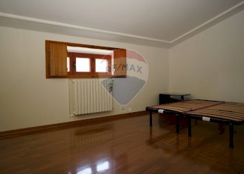 Sala da pranzo - Attico Piazza Umberto I
 
12, Enna - foto 15