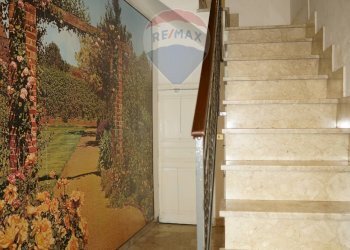 Scale - Attico Piazza Umberto I
 
12, Enna - foto 26