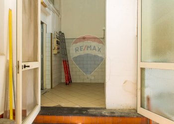 Bagno - Laboratorio via Turchia
 
48, Acireale - foto 21