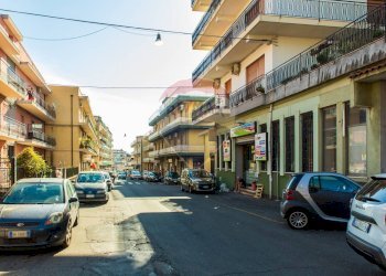 Edificio all\'aperto - Laboratorio via Turchia
 
48, Acireale - foto 27