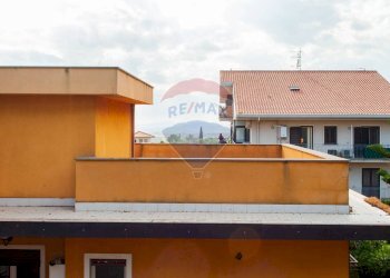 Casa all\'aperto - Attico enrico toti
 
8, Motta Sant'Anastasia - foto 17