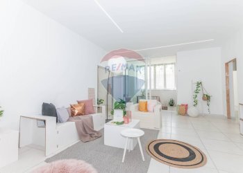 Soggiorno - Trilocale Viale Principe Umberto
 
87, Caltagirone - foto 3