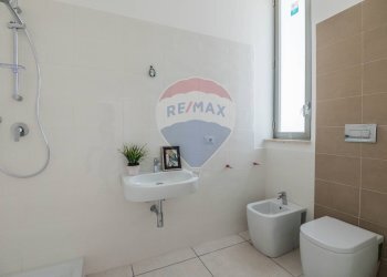 Bagno - Trilocale Viale Principe Umberto
 
87, Caltagirone - foto 16