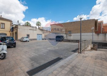 Terrazza - Trilocale Viale Principe Umberto
 
87, Caltagirone - foto 24