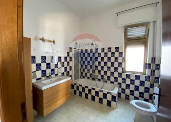 Bagno - Appartamento via Mameli angolo via francesco Crispi
 
7, Belpasso - foto 15