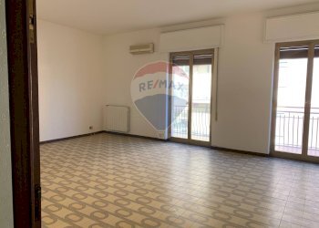 Stanza vuota - Appartamento Via Francesco Crispi, Belpasso - foto 10