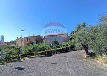 Edificio all\'aperto - Rustico Santa Luce - foto 4