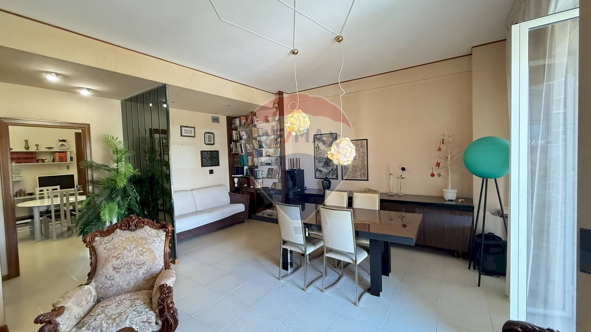 Sala da pranzo - Appartamento Via Alfonso Perrone
 
9, Vieste - foto 2