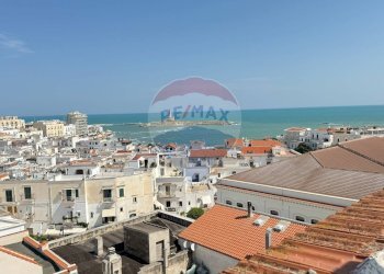 Edificio all\'aperto - Appartamento Via Alfonso Perrone
 
9, Vieste - foto 1
