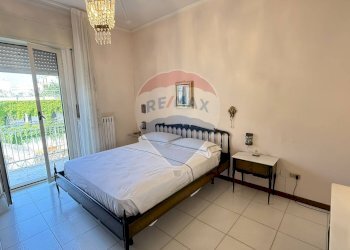 Camera / camera da letto - Appartamento Via Alfonso Perrone
 
9, Vieste - foto 14