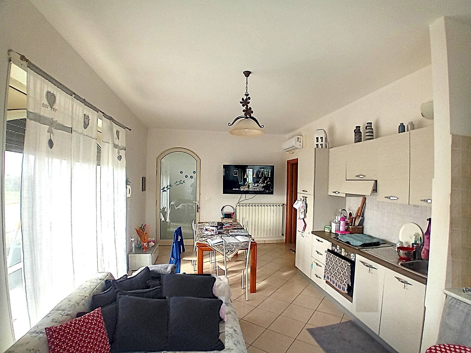 Foto 1 - Trilocale via Madre Teresa di Calcutta
 
12, Diso - foto 1