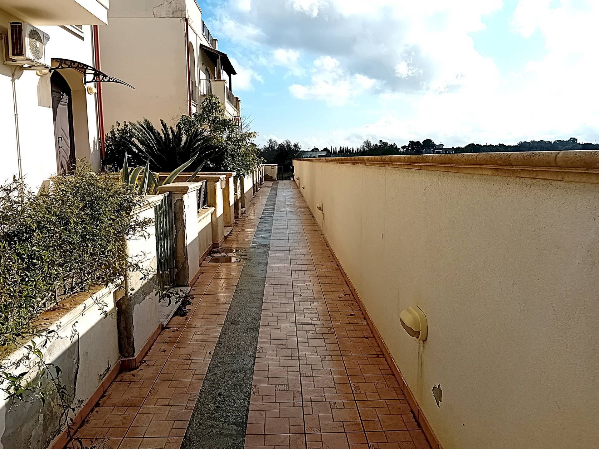 Foto 3 - Trilocale via Madre Teresa di Calcutta
 
12, Diso - foto 3