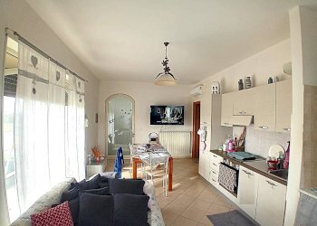 Foto 1 - Trilocale via Madre Teresa di Calcutta
 
12, Diso - foto 1