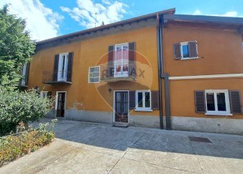 Casa all\'aperto - Independent house Via Pietro Micca
 
15, Varese - photo 1