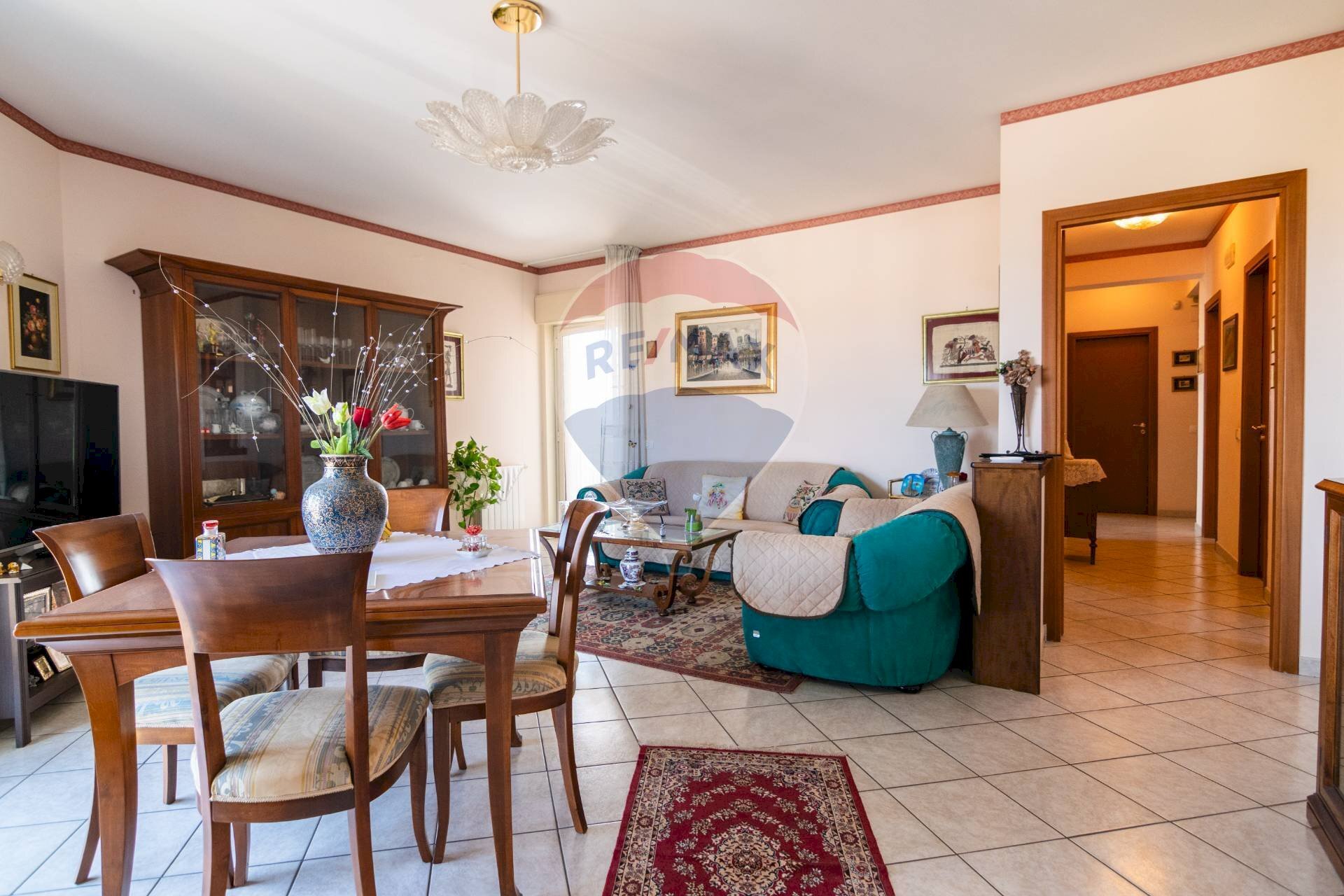 Sala da pranzo - Appartamento Via Peppino Impastato
 
39, Catania - foto 1