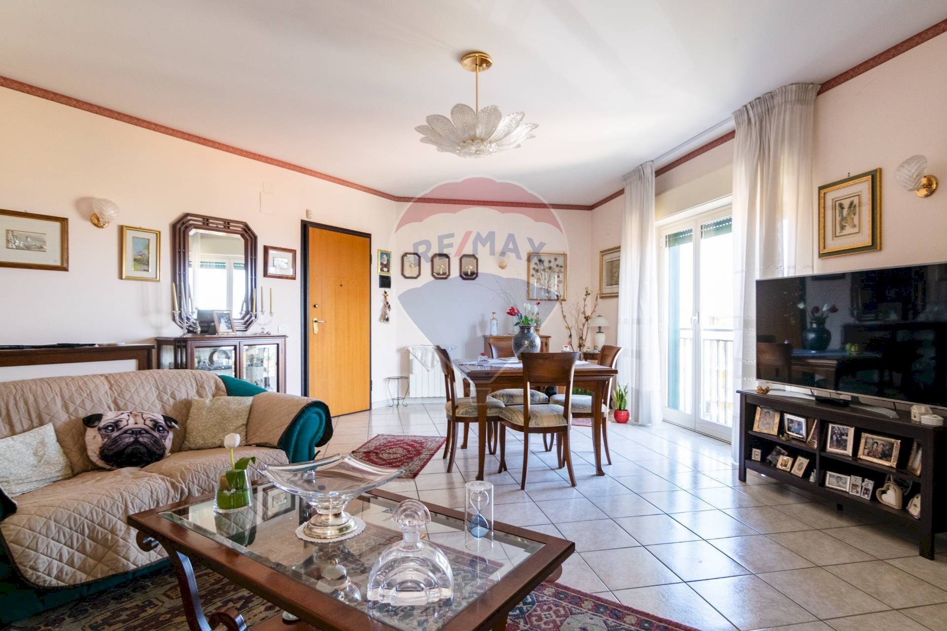 Sala da pranzo - Appartamento Via Peppino Impastato
 
39, Catania - foto 2