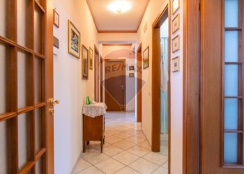 Hall / corridoio - Appartamento Via Peppino Impastato
 
39, Catania - foto 6