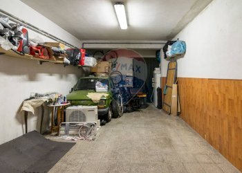 Parcheggio - Appartamento Via Peppino Impastato
 
39, Catania - foto 30