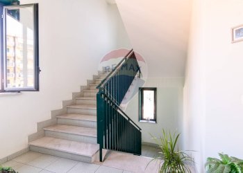 Scale - Appartamento Via Peppino Impastato
 
39, Catania - foto 33