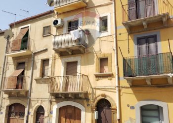 Edificio all\'aperto - Casa semi indipendente via stovigliai
 
31, Caltagirone - foto 1