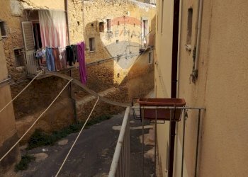 Balcone - Quadrilocale via mauro
 
1, Caltagirone - foto 13