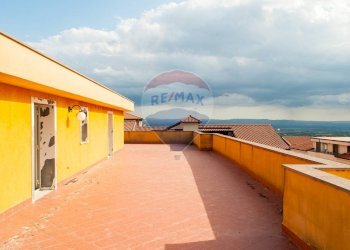 Terrazza - Attico Via Enrico Toti
 
8, Motta Sant'Anastasia - foto 1