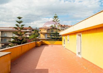 Terrazza - Attico Via Enrico Toti
 
8, Motta Sant'Anastasia - foto 5